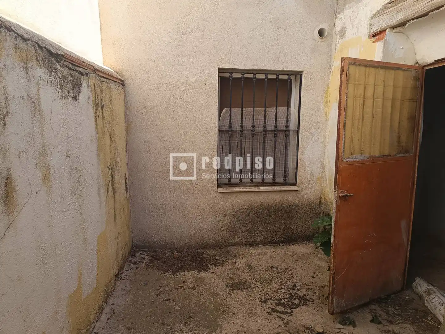 Exterior view of Houses for sale in Palomeque  with Private garden
