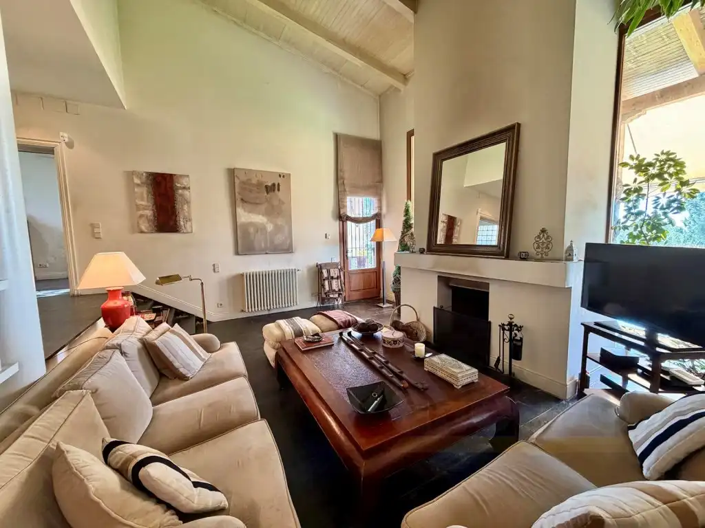 Sala d'estar de Casa o xalet en venda en Torrelodones