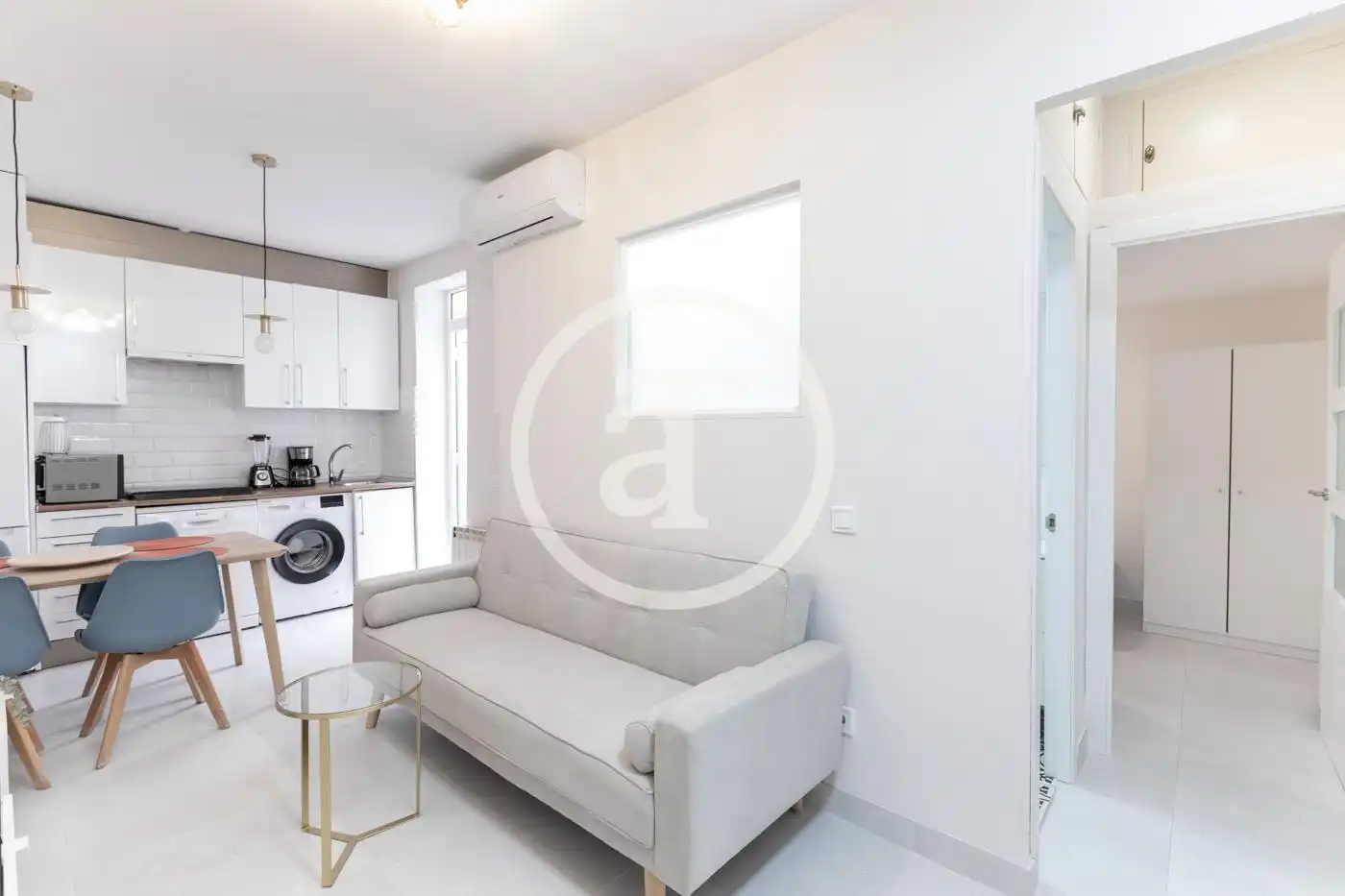 Appartement avec ascenseur à louer à Calle del General Oráa