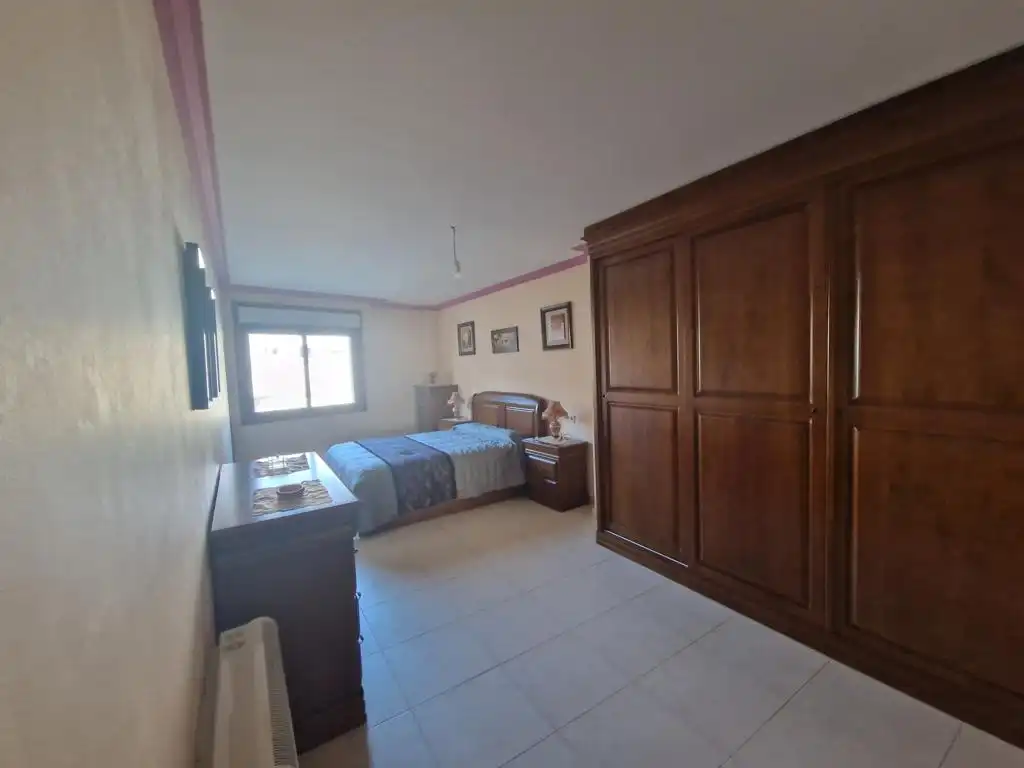 Habitación de Apartamento en venta en Boiro con Calefacción, Parquet y Trastero