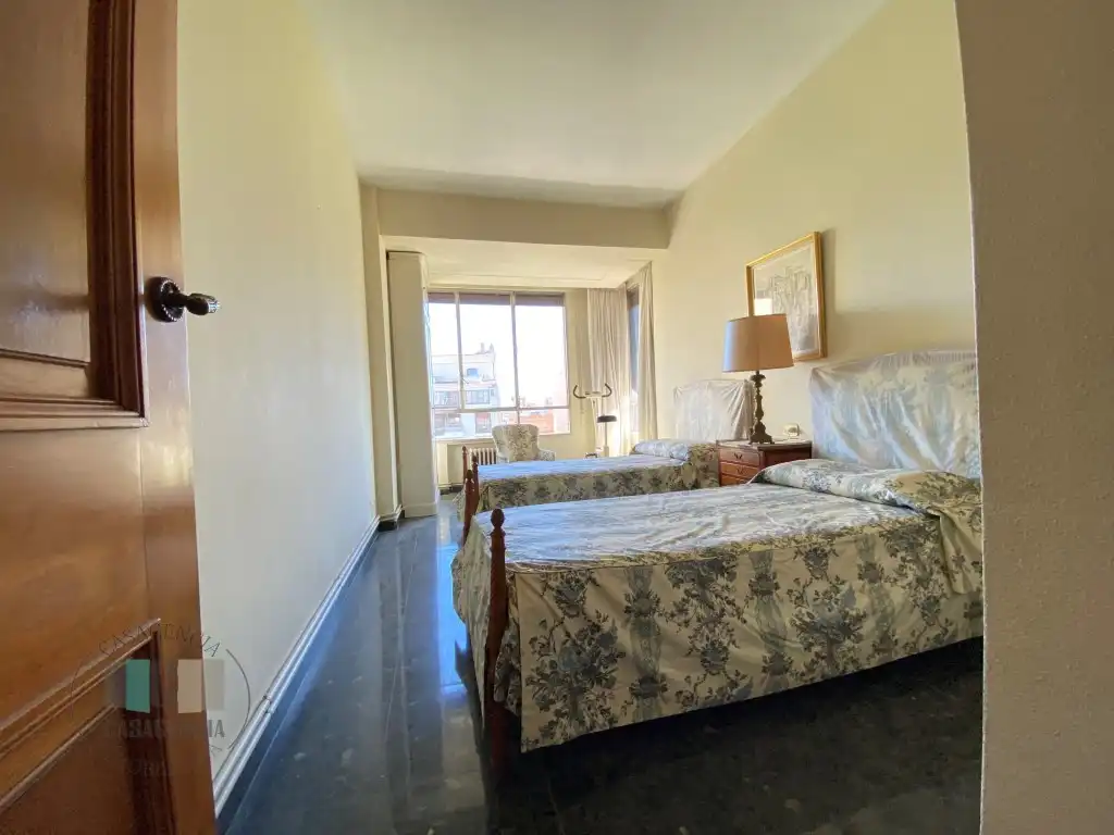 Piso en venta en Plaza Huerto Sogueros, Casco Histórico
