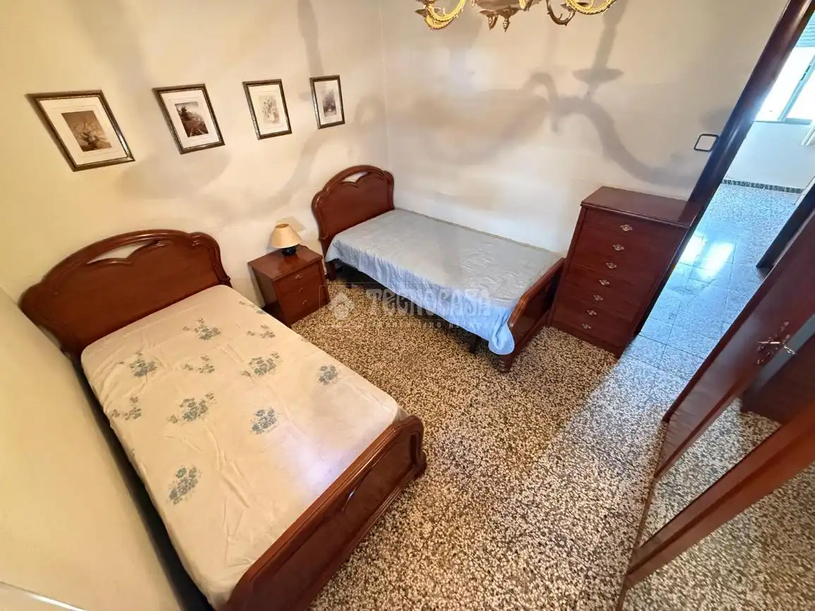 Bedroom of Flat for sale in Zaragoza