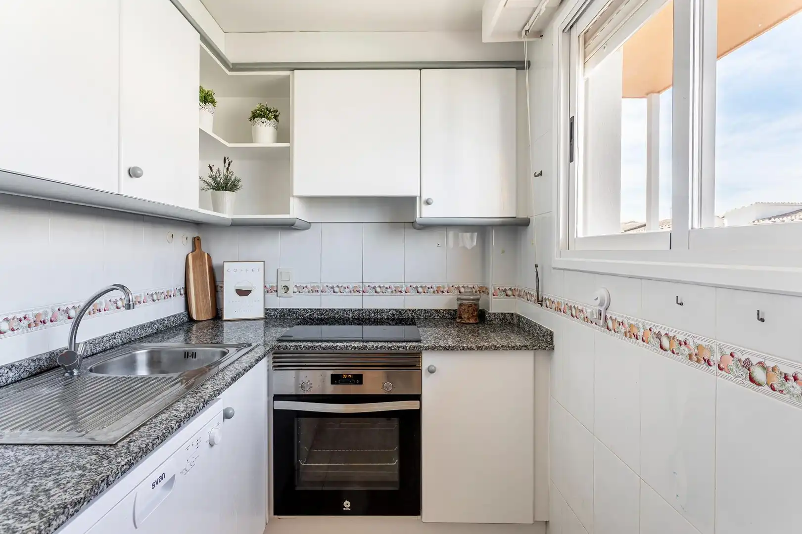 Cocina de Apartamento en venta en Dénia con Aire acondicionado, Calefacción y Terraza