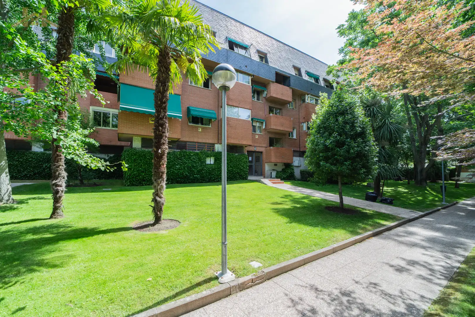 Vista exterior de Pis en venda en Villaviciosa de Odón amb Aire condicionat, Calefacció i Terrassa