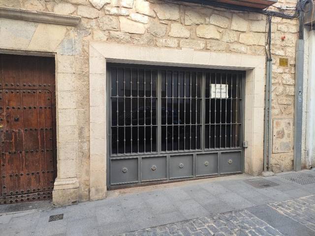 Garaje en Venta en Teodoro Calvache, 22 en San Ildefonso - Catedral
