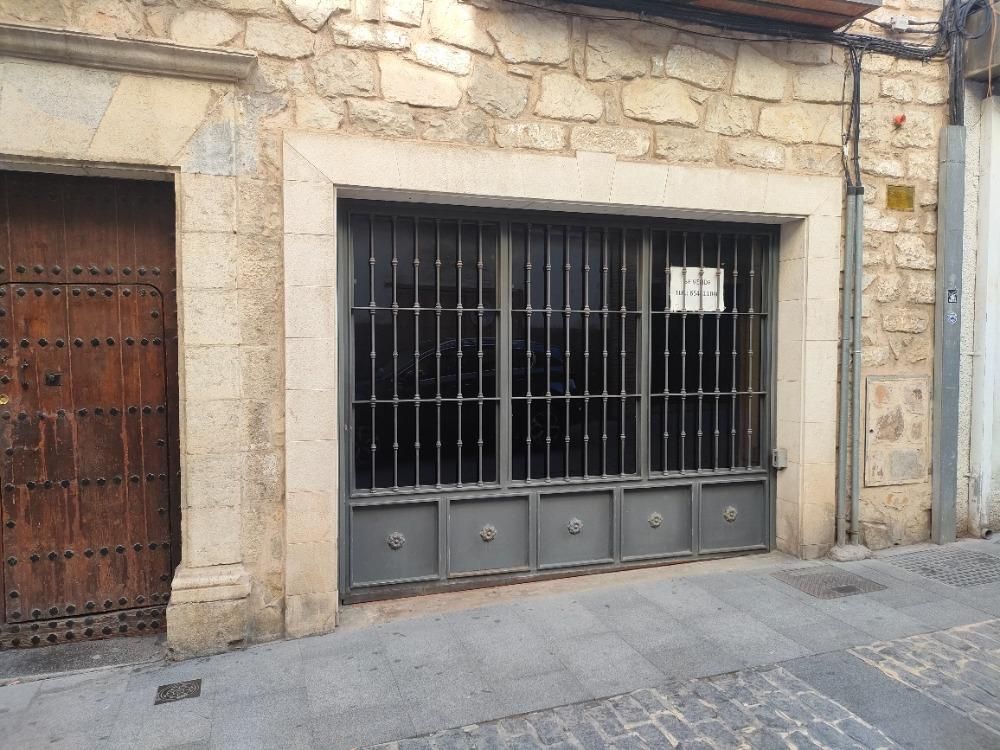 Vista exterior de Garatge en venda en  Jaén Capital