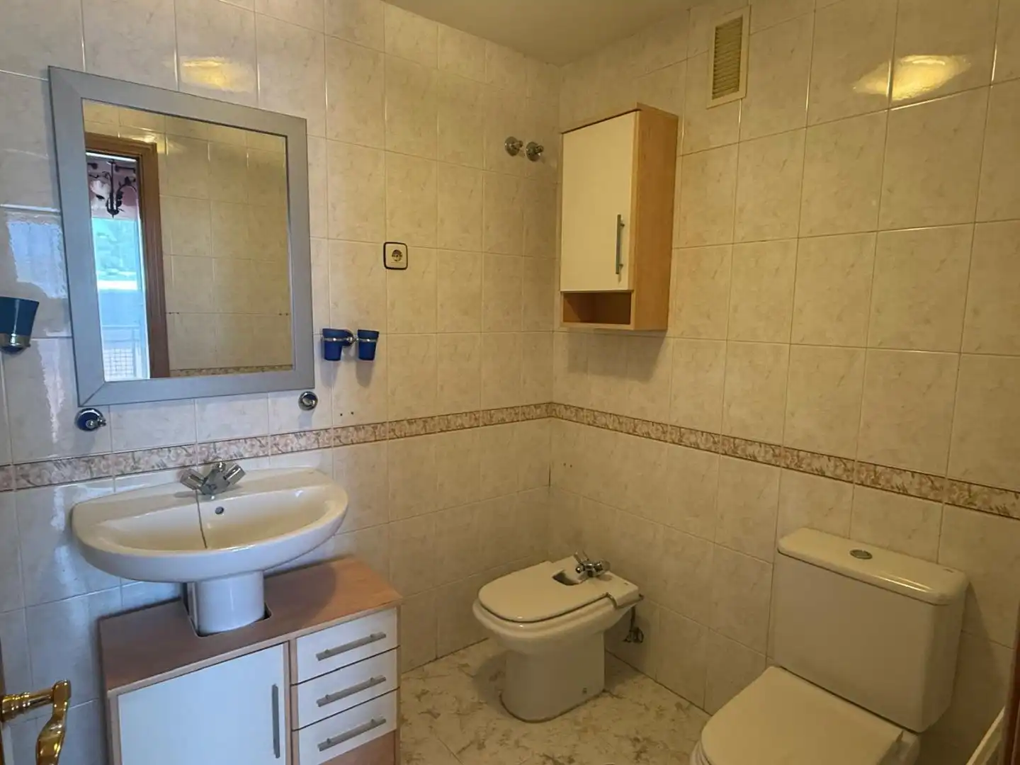 Bathroom of Flat for sale in Parla  with Terrace and Balcony