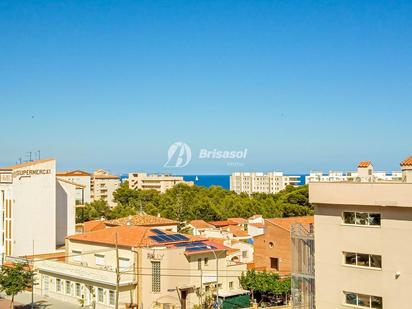 Vista exterior de Apartament en venda en Mont-roig del Camp amb Aire condicionat i Balcó