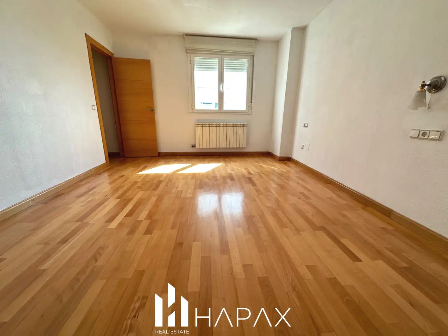 Sala de estar de Piso en venta en Villares de la Reina con Calefacción