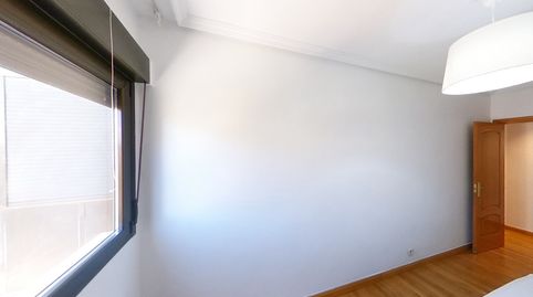 Foto 2 de Piso de alquiler en Calle de Puerto Serrano, Legazpi, Madrid Capital