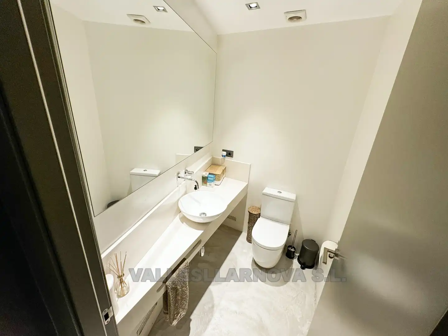 Bathroom of Detached homes for sale in Centre
