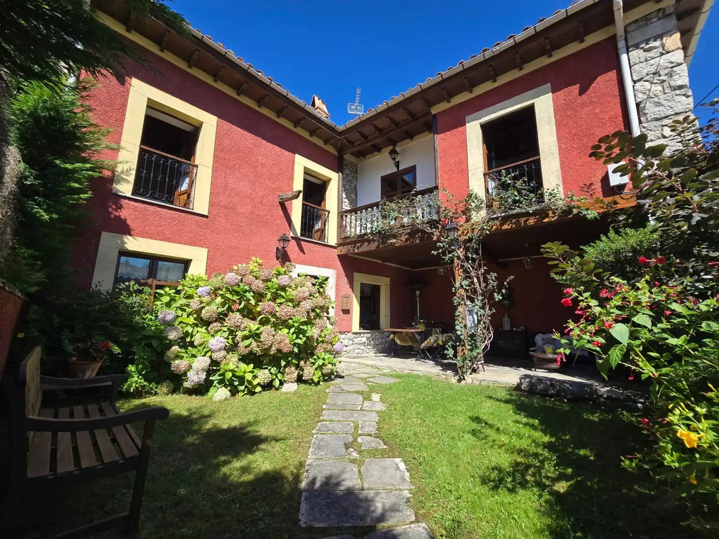 Casa amb jardí en venda a Posada - Barro, imagen 2