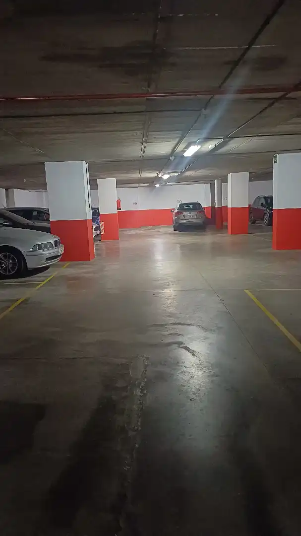 Parking of Garage for rent in Huelva