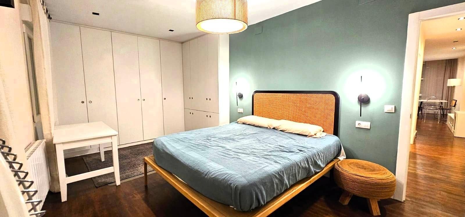 Bedroom of Flat to rent in Santander  with Parquet flooring