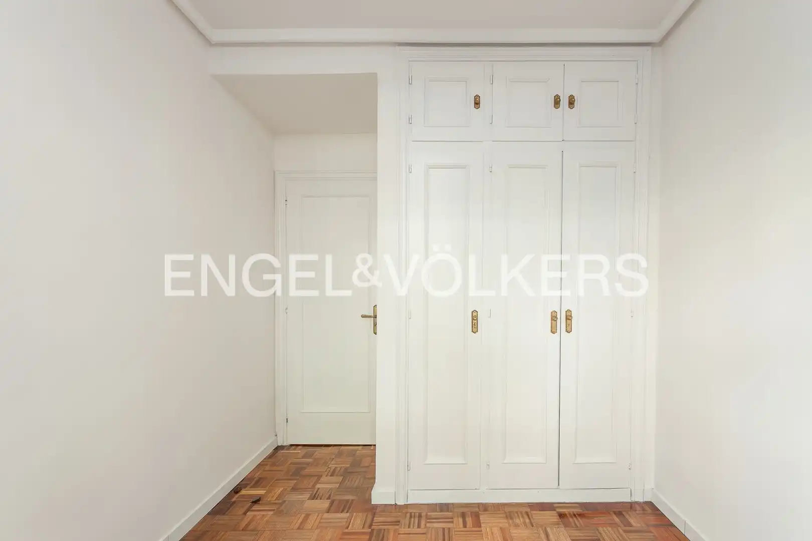 Habitación de Apartamento de alquiler en Madrid con Calefacción, Parquet y Terraza