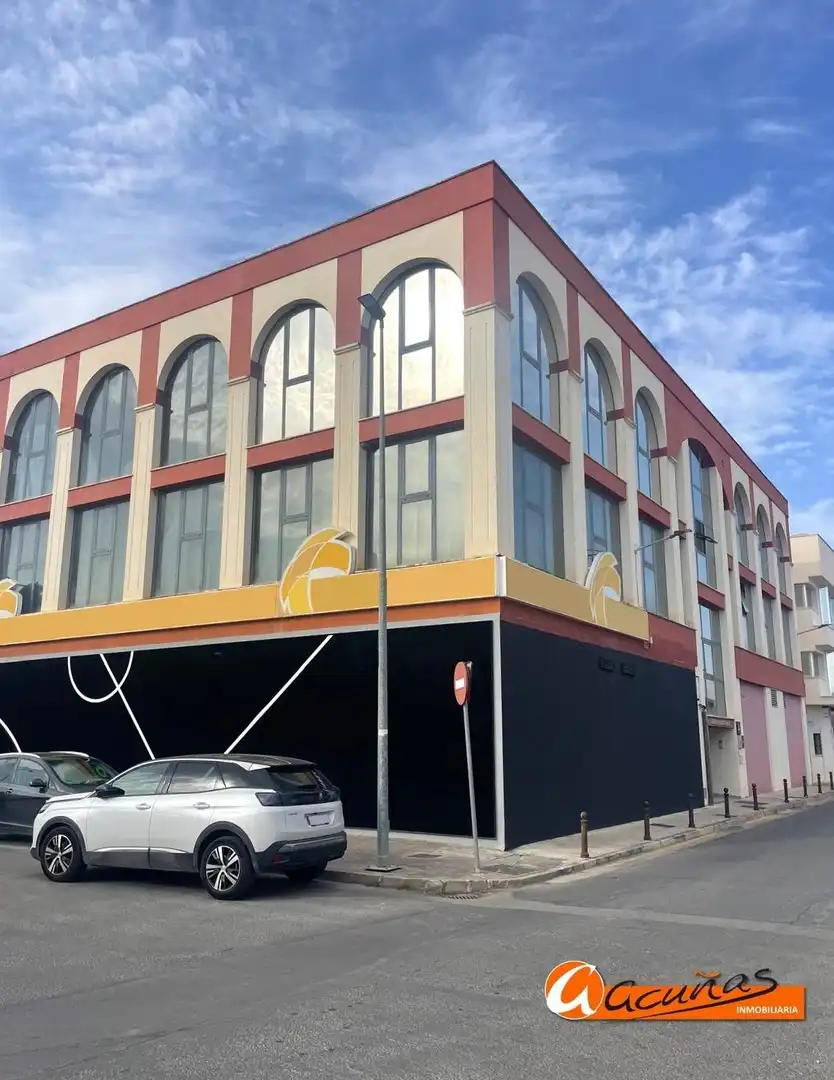 Oficina de lloguer a Zona de la Vega