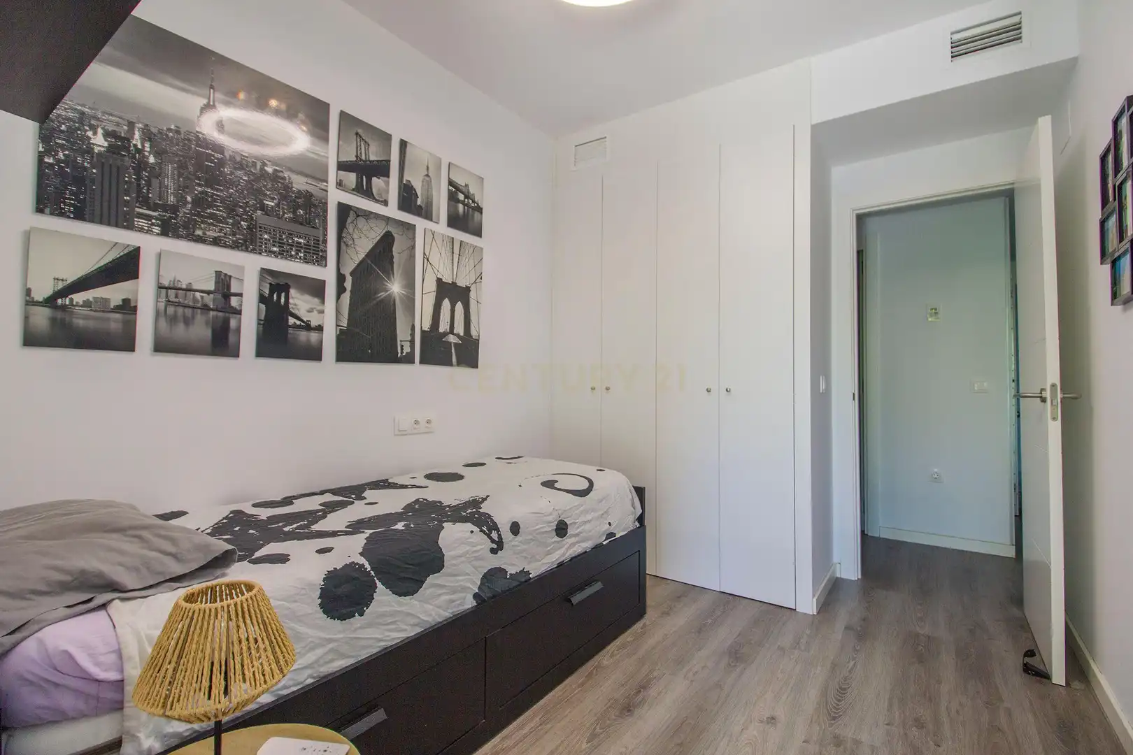 Habitación de Apartamento de alquiler en Calpe / Calp con Aire acondicionado, Jardín privado y Amueblado