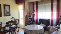 Sala d'estar de Pis en venda en Úbeda amb Terrassa i Balcó