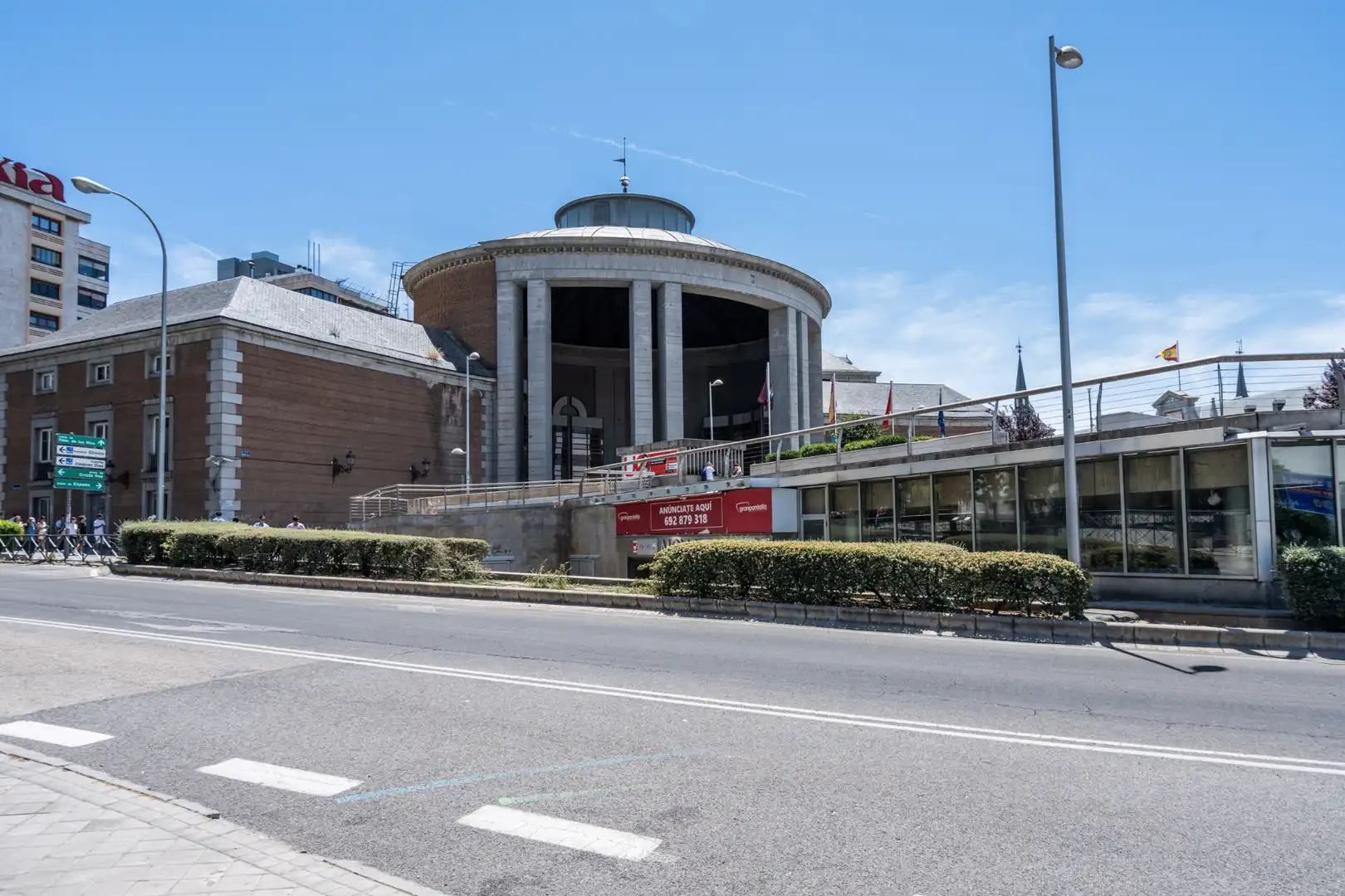 Vista exterior de Pis en venda en Madrid amb Calefacció, Traster i Moblat