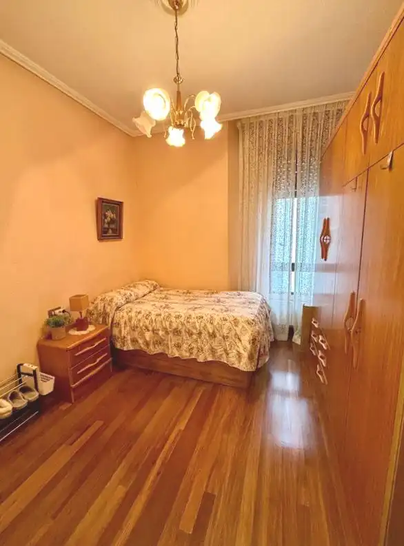 Piso en venta en Avenida del Ferrocarril, Ametzola