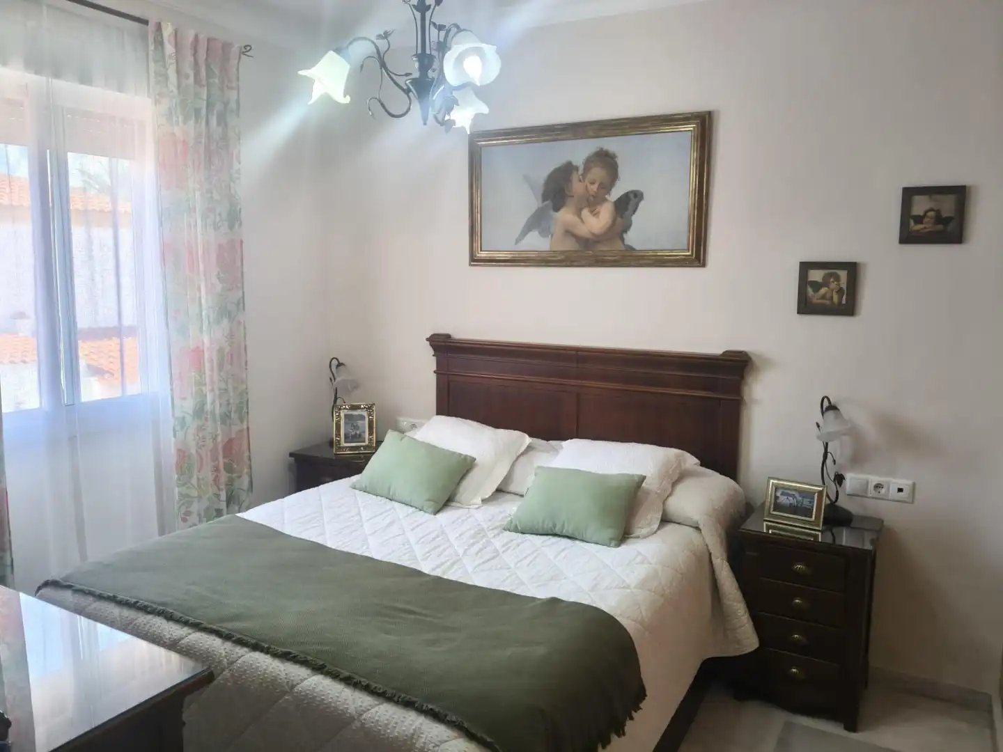 Dormitori de Casa adosada en venda en Puerto Real amb Aire condicionat