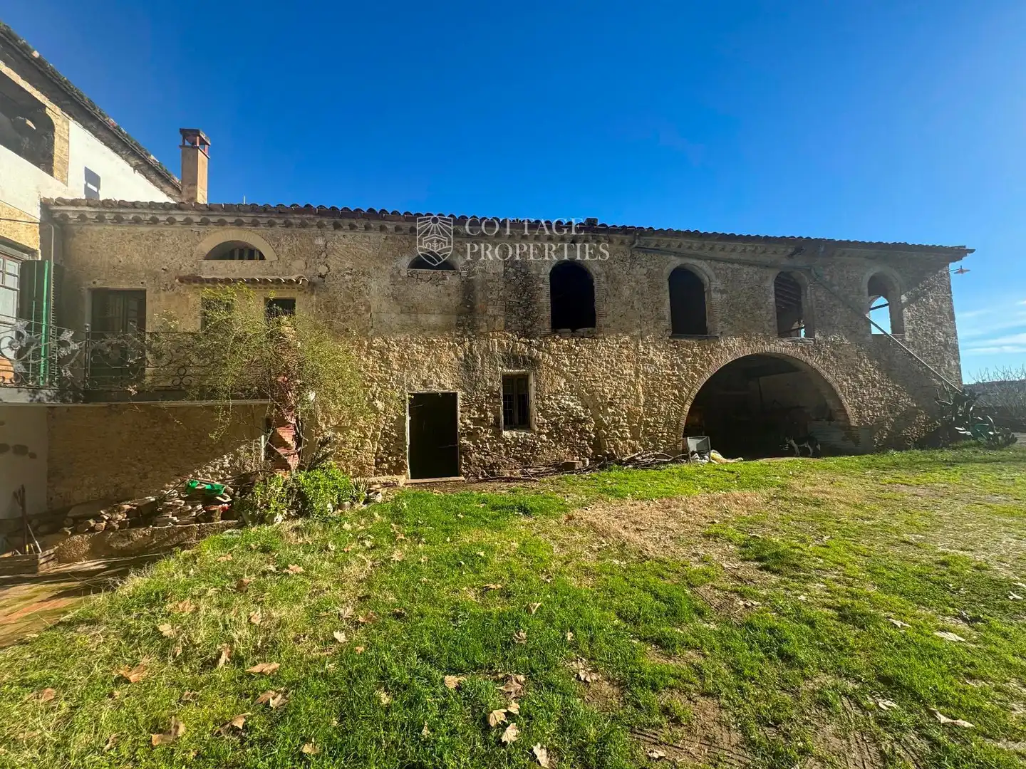 Vista exterior de Finca rústica en venda en Sant Ferriol amb Terrassa