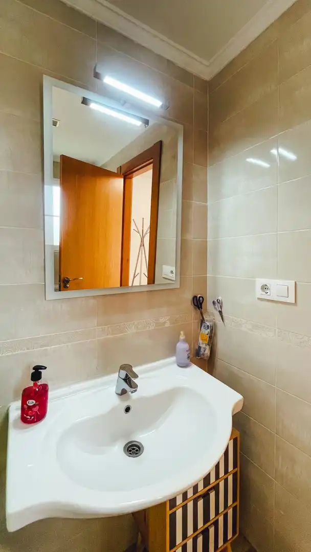 Bany de Casa adosada en venda en La Nucia amb Aire condicionat, Jardí privat i Terrassa