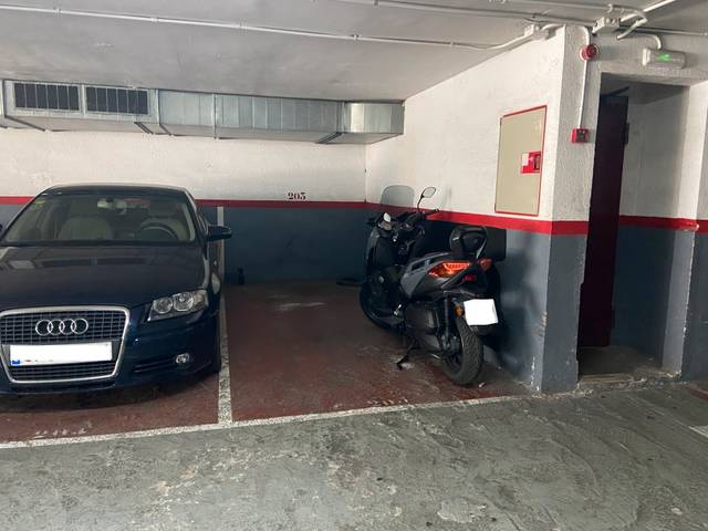 Garaje en Venta en La Gleva en El Putget i el Farró