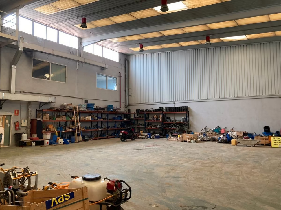 Nau industrial en venda en Catarroja