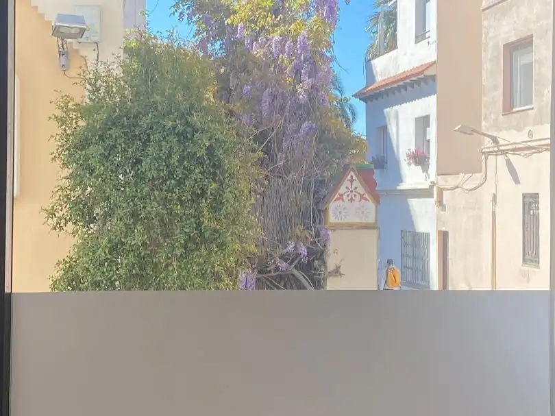 Local comercial de lloguer a calle de la plaça 8, imagen 4
