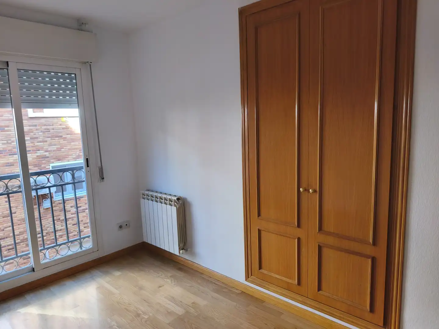 Bedroom of Flat for rent in Madrid  with Air Conditioner, Heating and Private garden