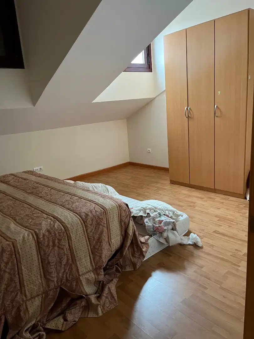 Habitación de Dúplex en venta en Monfarracinos con Calefacción, Trastero y Balcón
