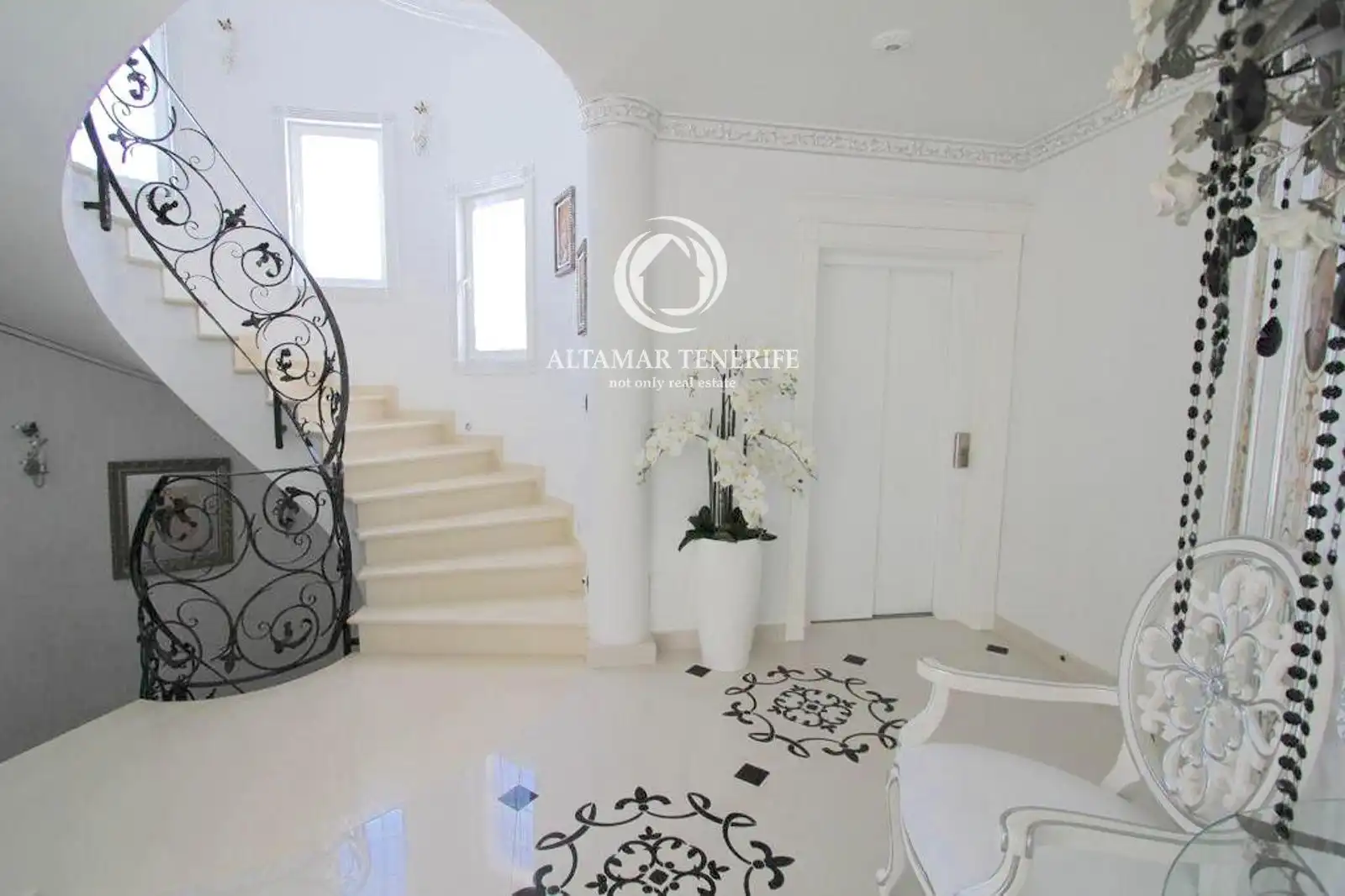 Casa con piscina en venta en CALLE ALCOJORA, imagen 9