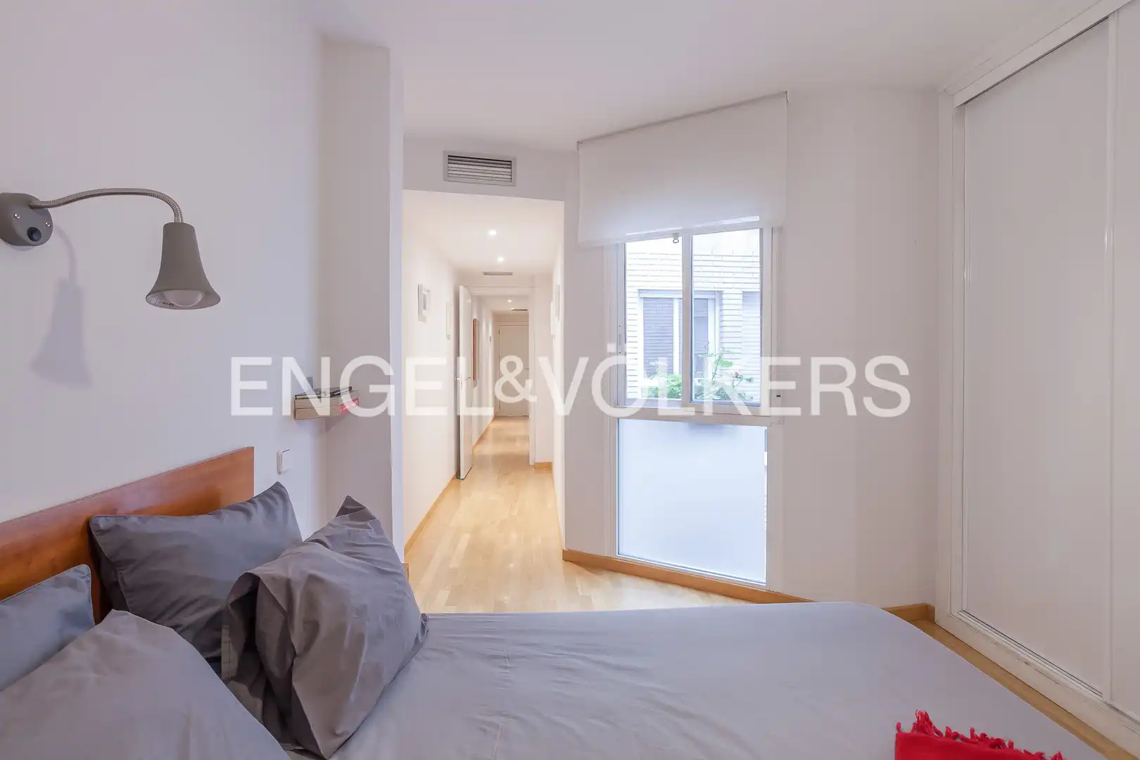 Schlafzimmer von Wohnung zur Miete in Madrid mit Klimaanlage, Heizung und Möbliert
