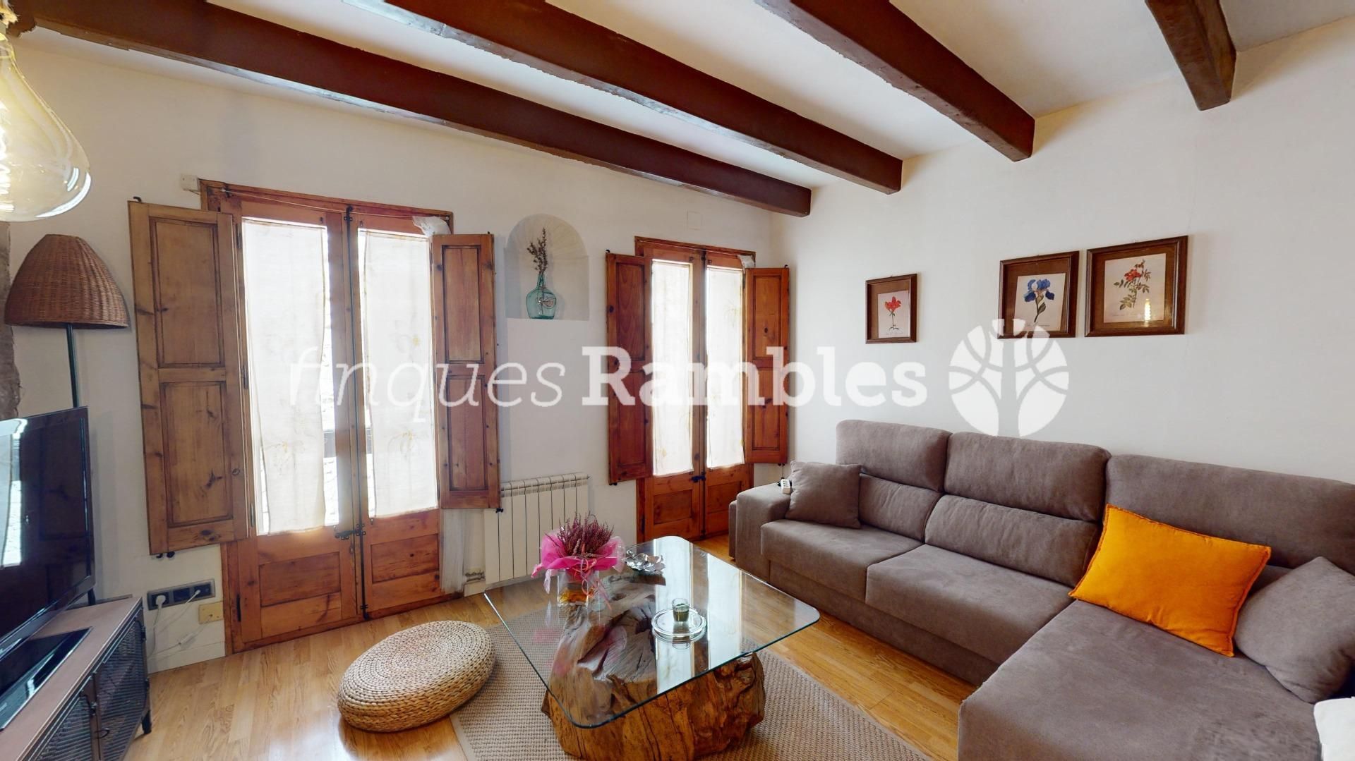 Sala de estar de Piso en venta en Copons con Calefacción, Parquet y Terraza