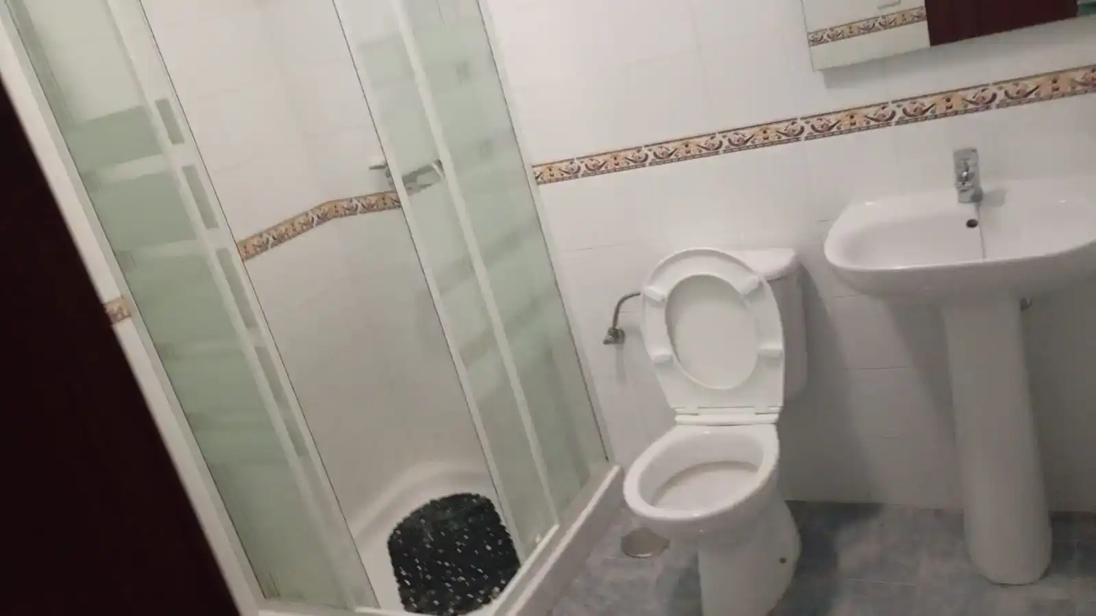 Bany de Pis de lloguer en Osuna amb Aire condicionat i Moblat