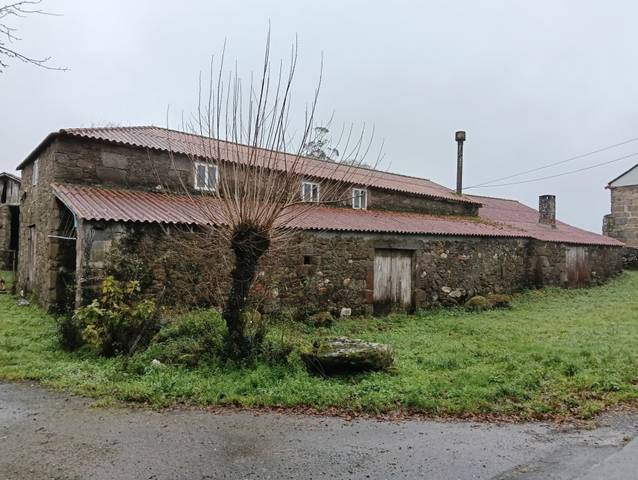 Casa-chalet en Venta en Curtis