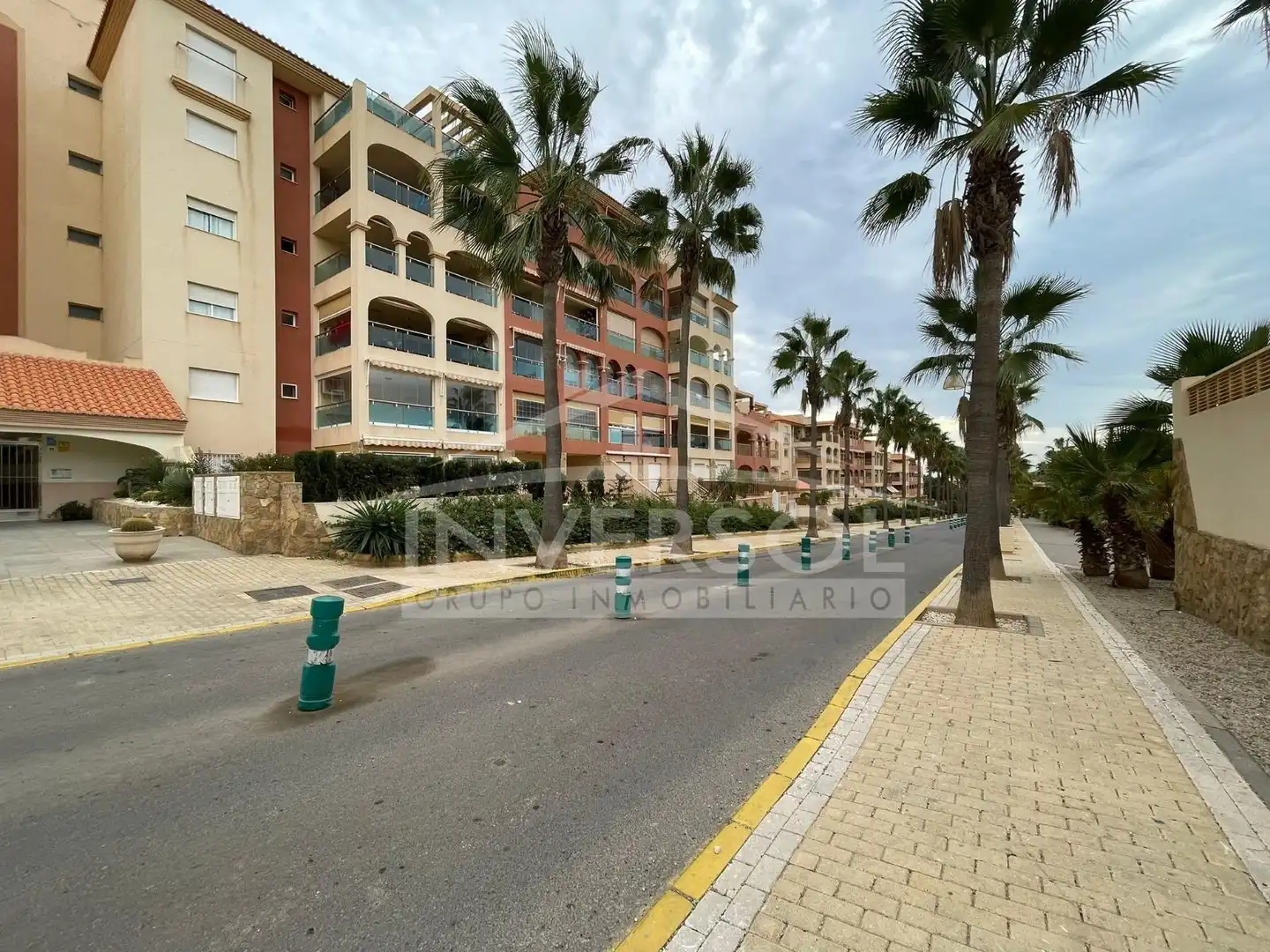 Vista exterior de Àtic en venda en El Ejido amb Terrassa, Moblat i Forn