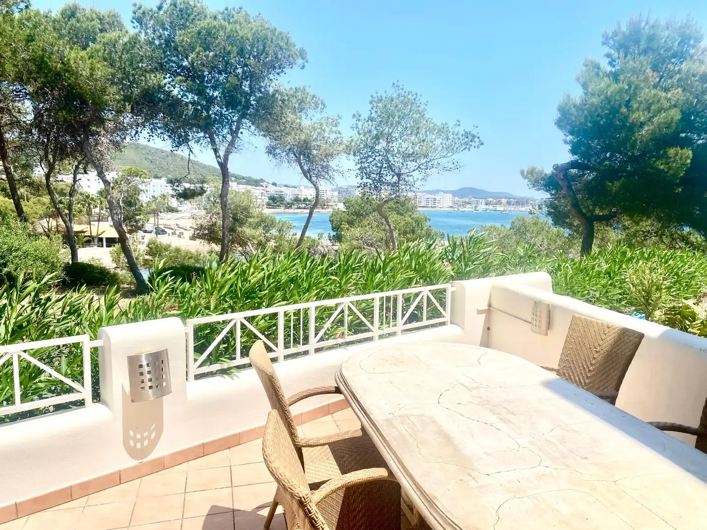 Terraza de Casa adosada en venta en Santa Eulària des Riu con Aire acondicionado, Calefacción y Jardín privado