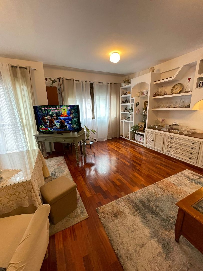 Piso en venta en Avenida Portugal, Centro