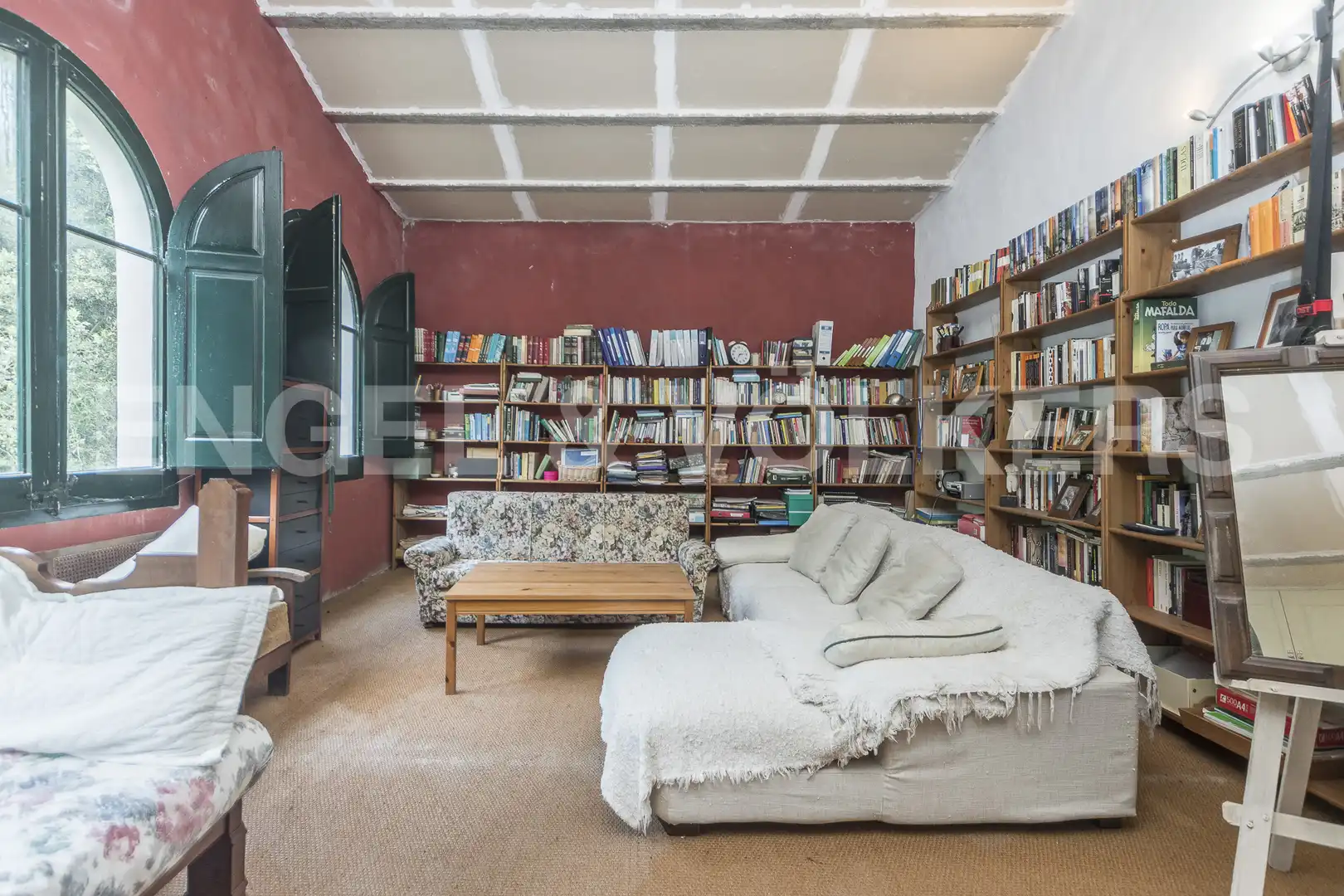 Sala de estar de Finca rústica en venta en Sant Cebrià de Vallalta con Calefacción, Jardín privado y Terraza