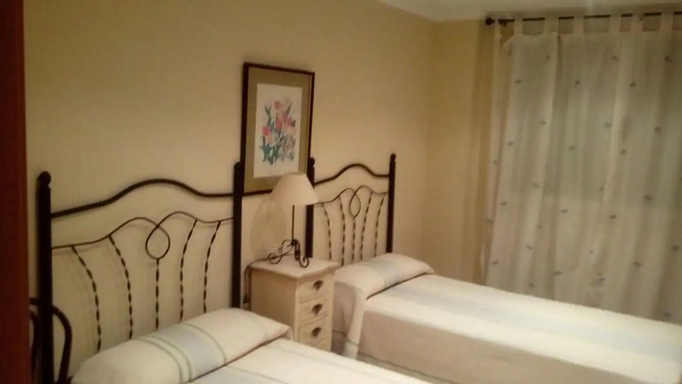 Schlafzimmer von Wohnung zum Verkauf in Gandia mit Möbliert, Ofen und Waschmaschine