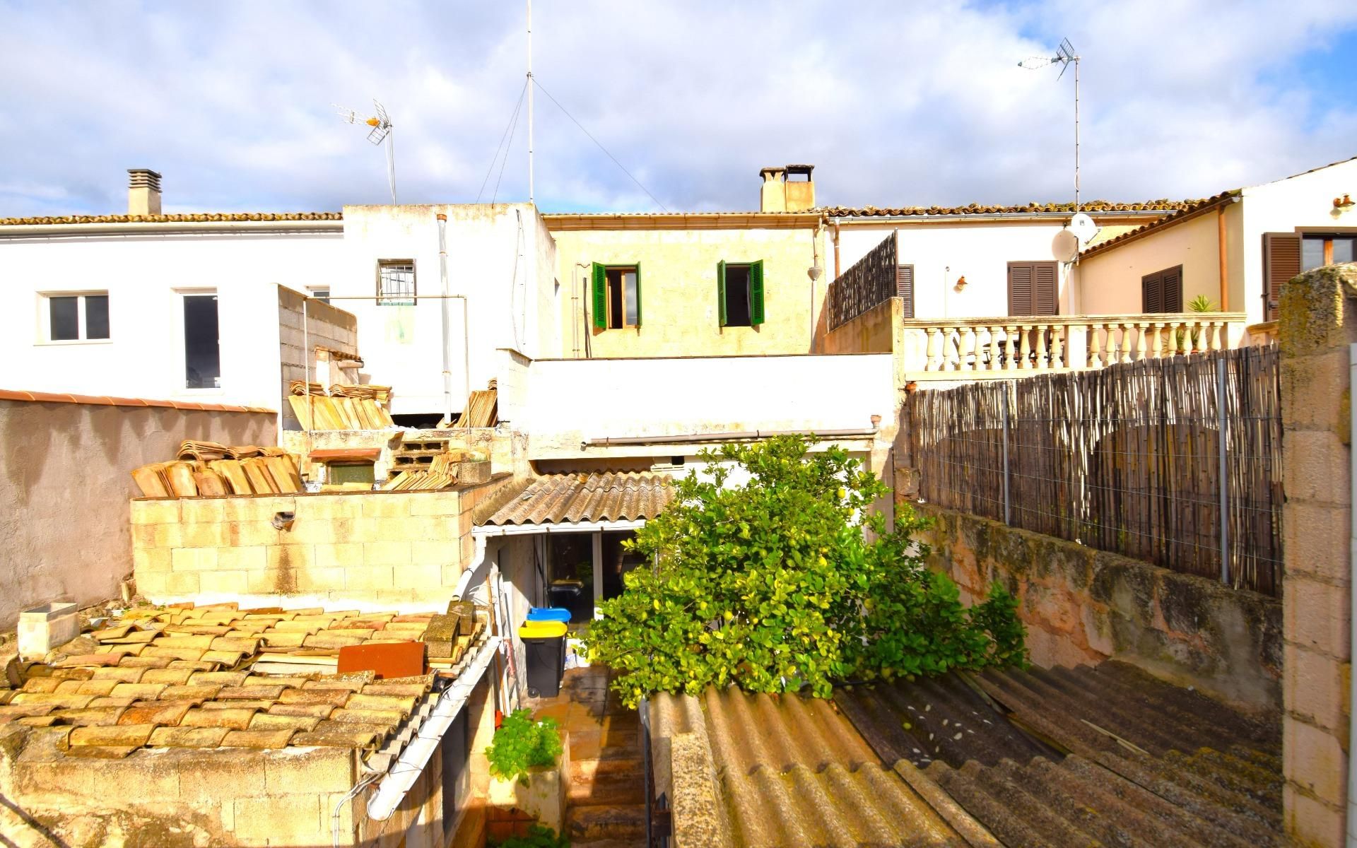 Vista exterior de Casa o xalet en venda en Muro amb Aire condicionat, Jardí privat i Terrassa