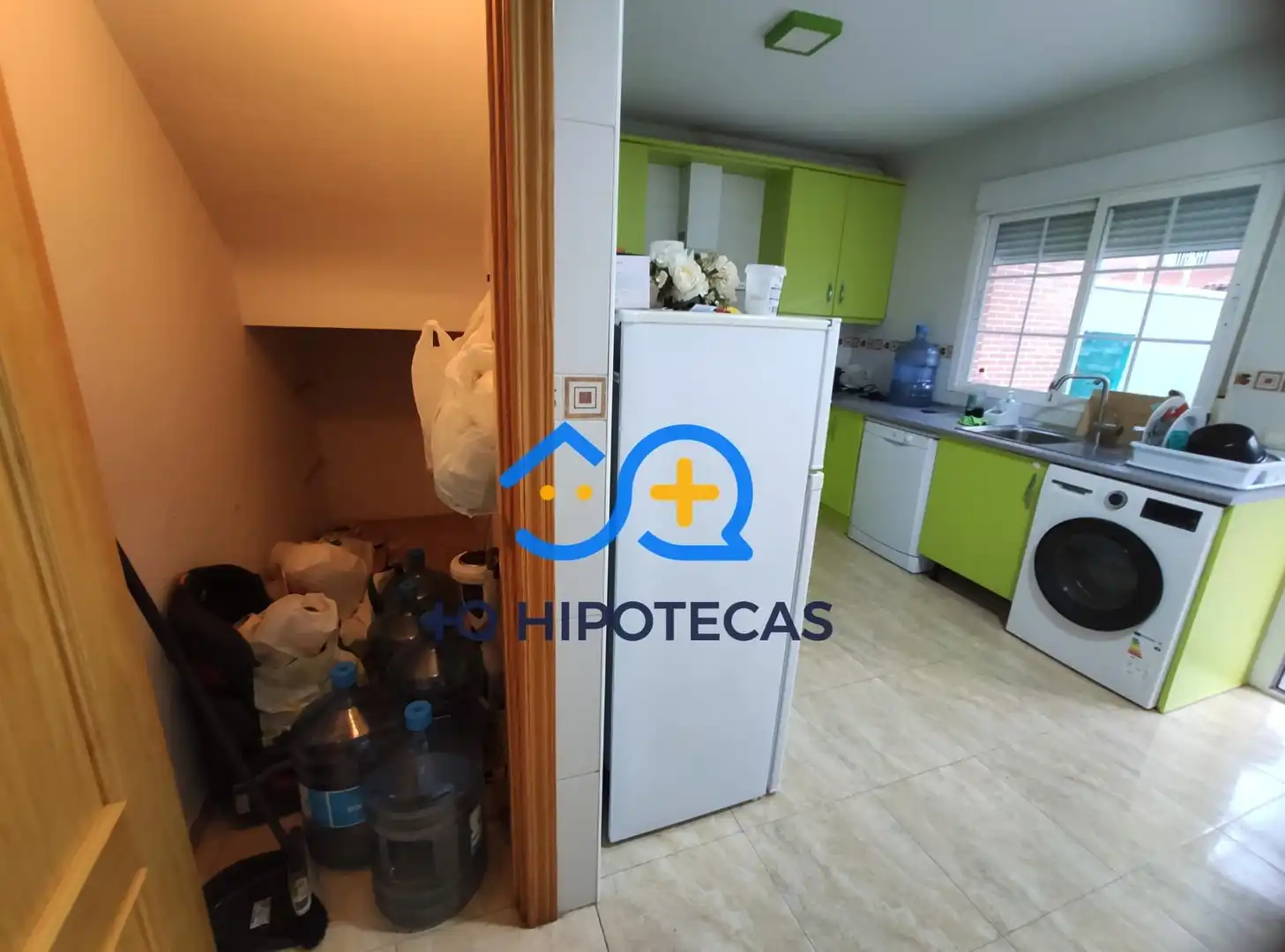 Cuina de Casa adosada en venda en Yeles amb Aire condicionat i Terrassa