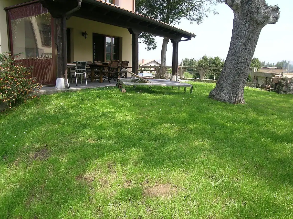 Jardí de Casa o xalet en venda en Llanes amb Calefacció, Jardí privat i Terrassa