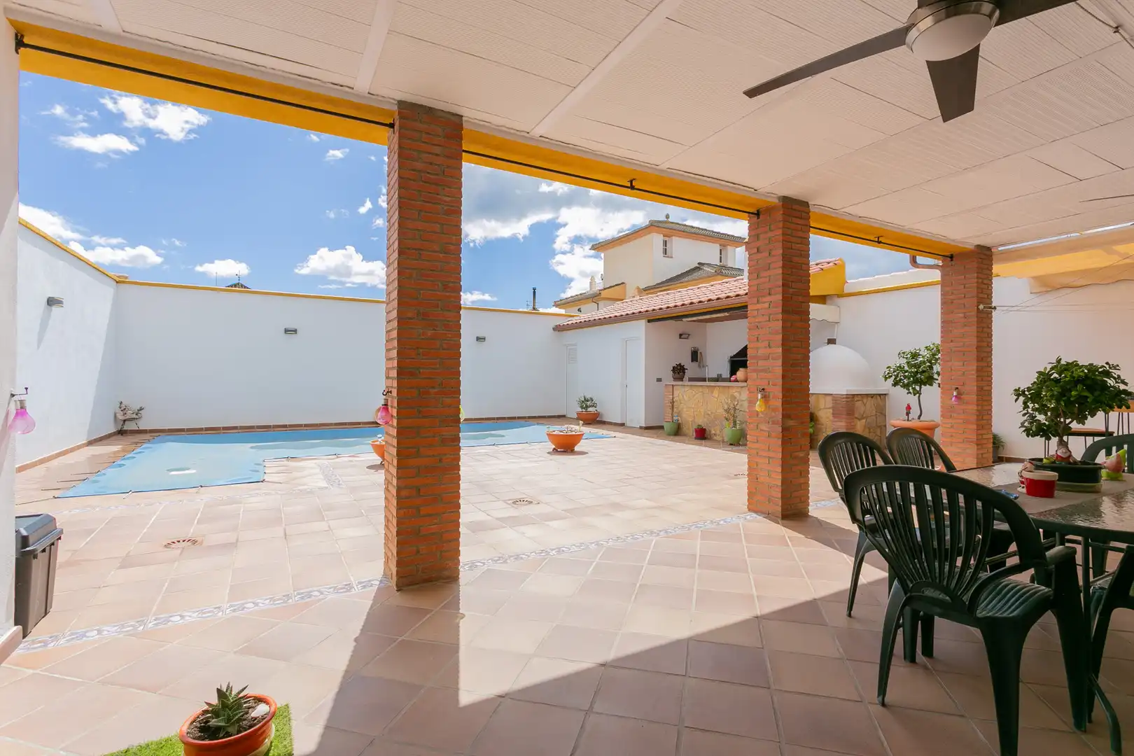 Piscina de Casa o chalet en venta en Albolote con Aire acondicionado, Calefacción y Terraza
