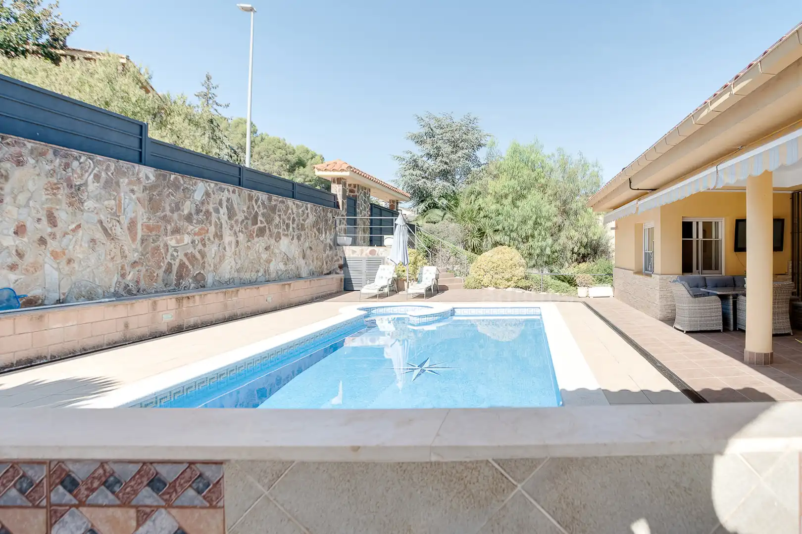 Casa con terraza en venta en Carrer 14, imagen 4