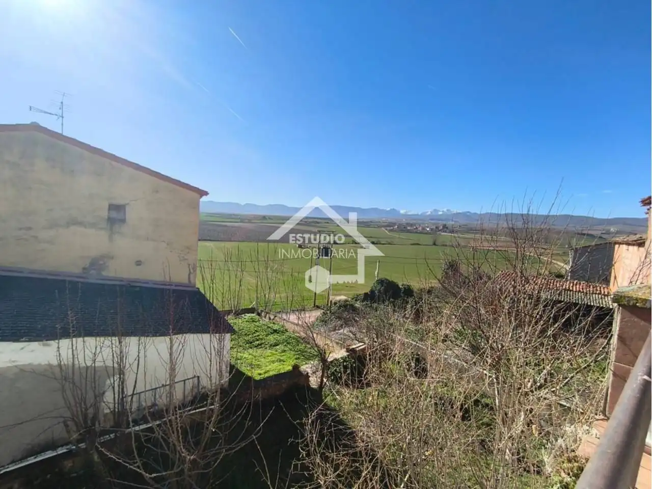 Casa o chalet en venta en Torrecilla Sobre Alesanco con Jardín privado, Terraza y Amueblado