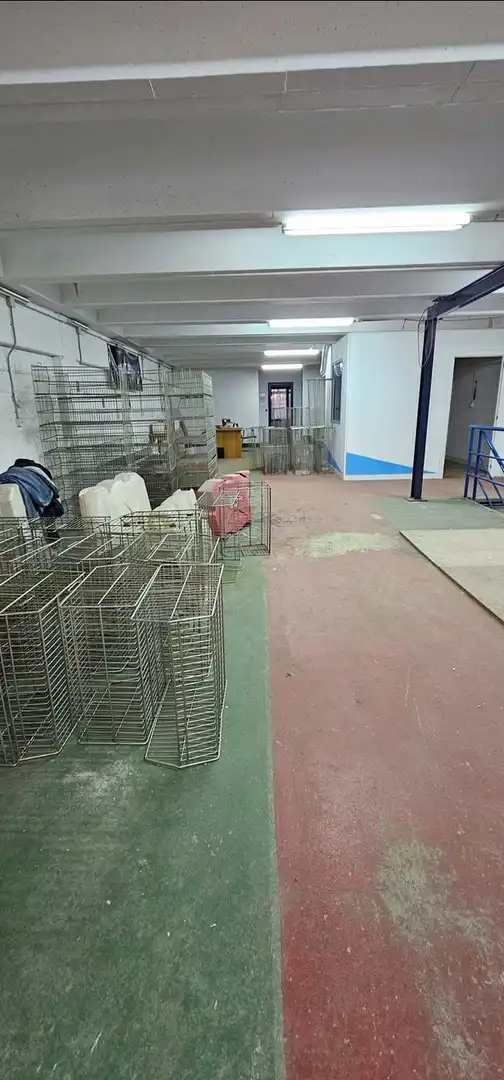 Fabrikhallen zur Miete in Ugao- Miraballes