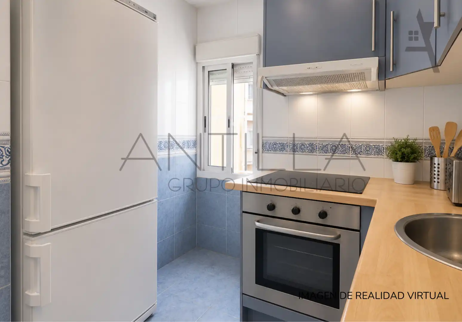 Kitchen of Flat for sale in Madrid  with Air Conditioner, Heating and Terrace